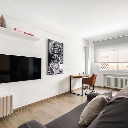 Magico Apartamento En El Centro Madrid Luaran gambar