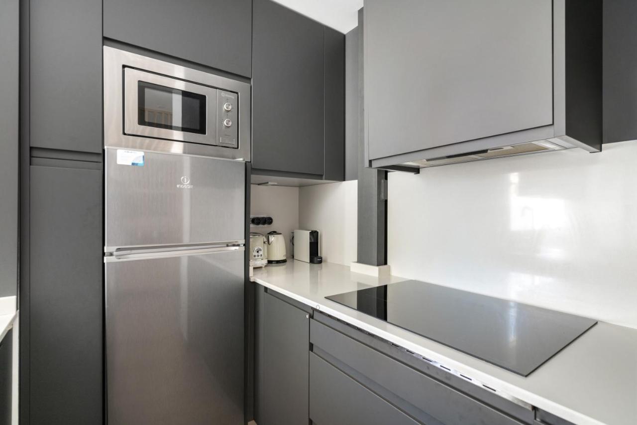 Magico Apartamento En El Centro Madrid Luaran gambar