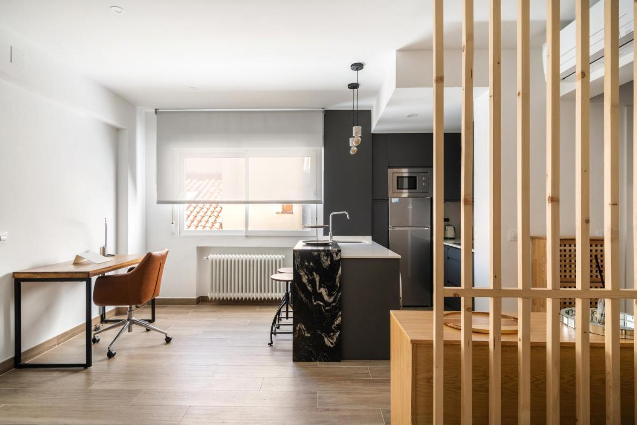 Magico Apartamento En El Centro Madrid Luaran gambar