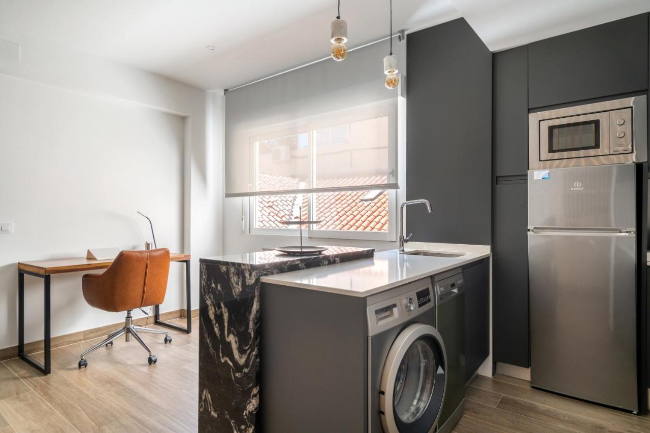 Magico Apartamento En El Centro Madrid Luaran gambar